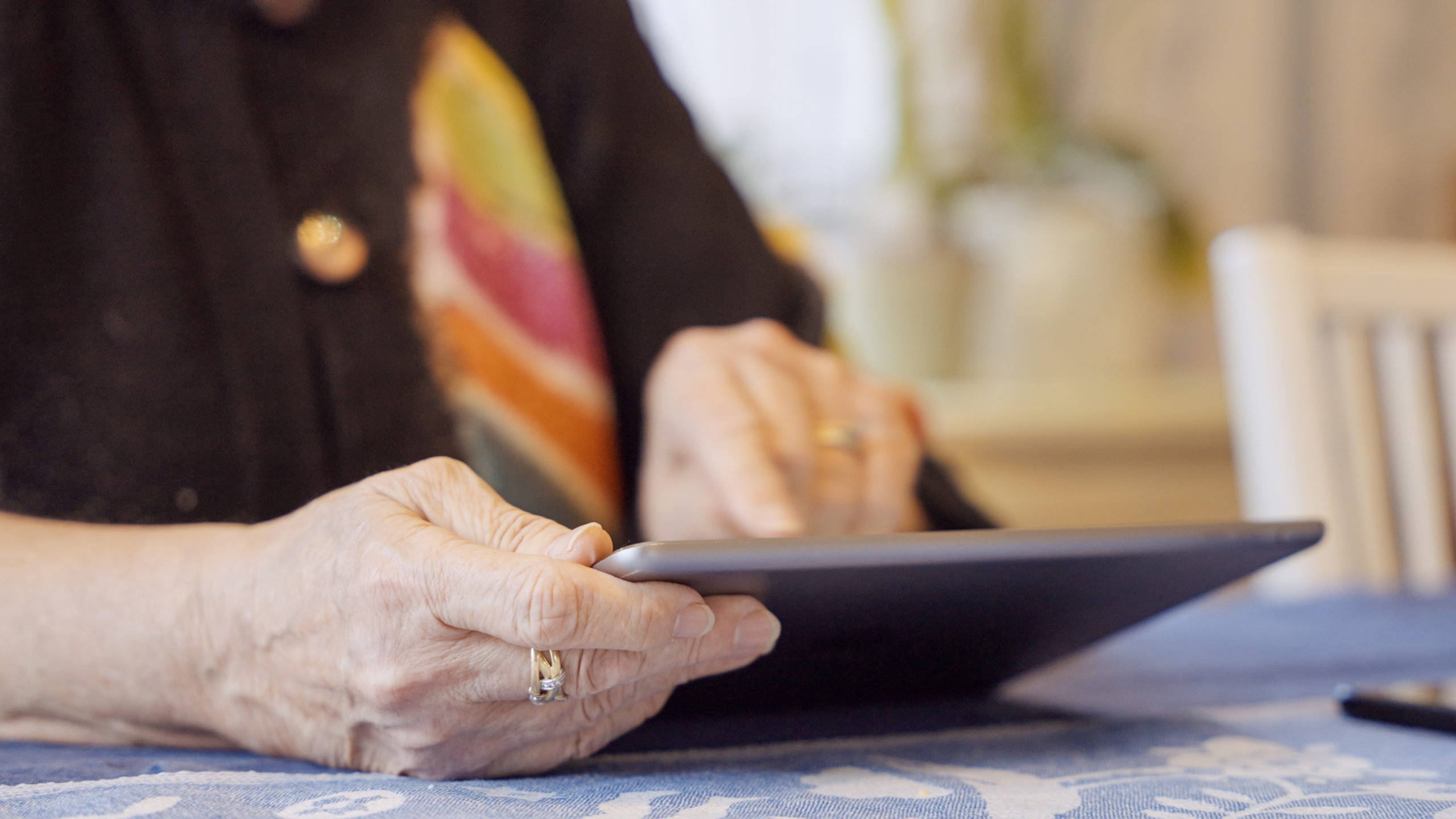 Nu är det möjligt att genomföra utredning hemifrån vid misstänkt Alzheimers sjukdom